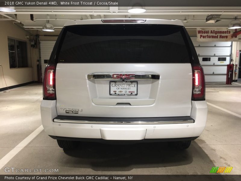 White Frost Tricoat / Cocoa/Shale 2018 GMC Yukon Denali 4WD