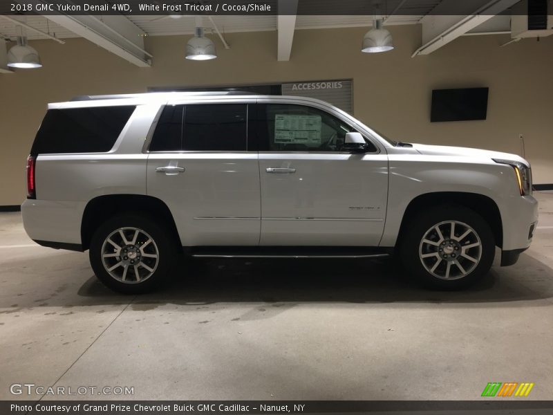 White Frost Tricoat / Cocoa/Shale 2018 GMC Yukon Denali 4WD