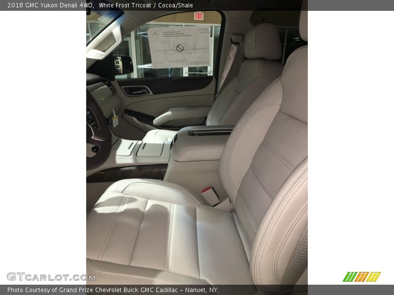 White Frost Tricoat / Cocoa/Shale 2018 GMC Yukon Denali 4WD