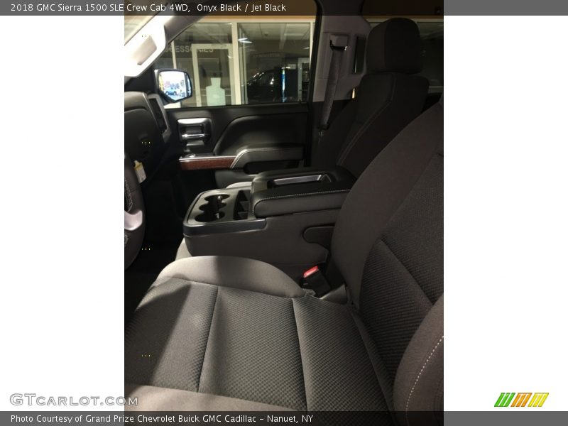 Onyx Black / Jet Black 2018 GMC Sierra 1500 SLE Crew Cab 4WD