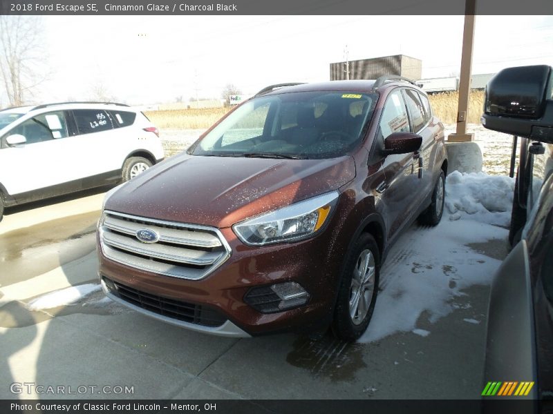 Cinnamon Glaze / Charcoal Black 2018 Ford Escape SE