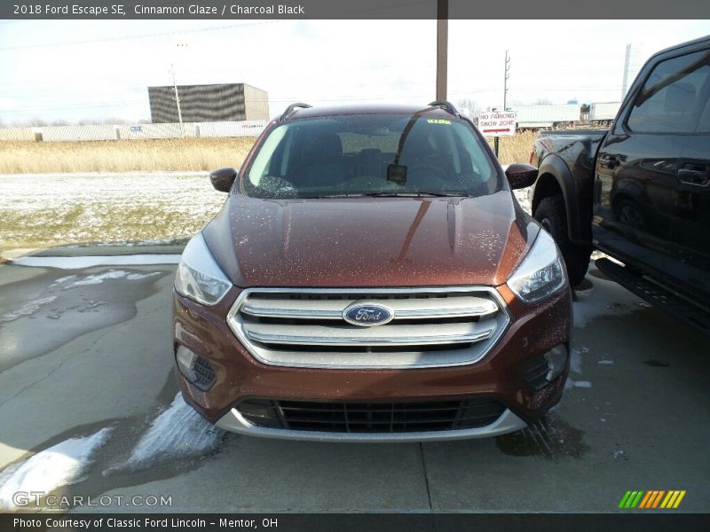 Cinnamon Glaze / Charcoal Black 2018 Ford Escape SE