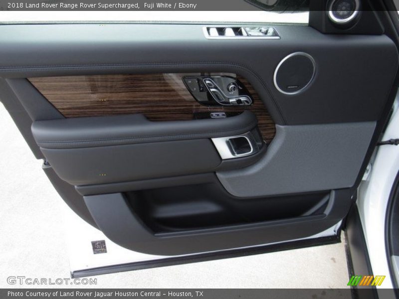 Fuji White / Ebony 2018 Land Rover Range Rover Supercharged