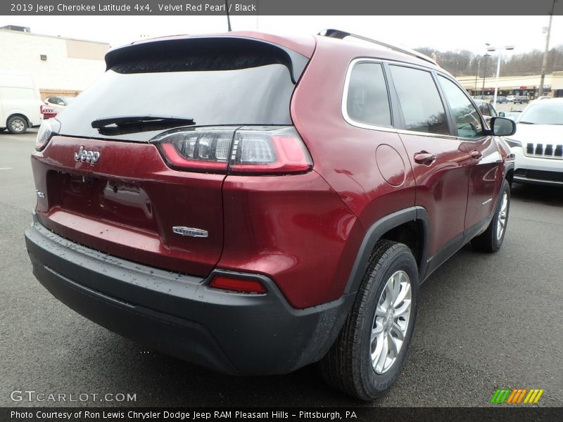 Velvet Red Pearl / Black 2019 Jeep Cherokee Latitude 4x4