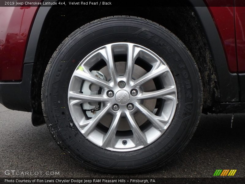  2019 Cherokee Latitude 4x4 Wheel
