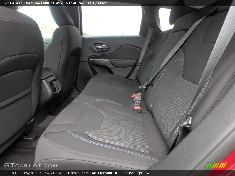Rear Seat of 2019 Cherokee Latitude 4x4