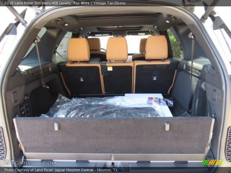 Fuji White / Vintage Tan/Ebony 2018 Land Rover Discovery HSE Luxury