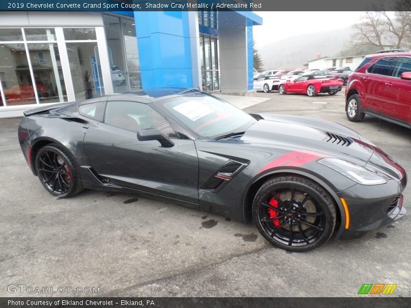 Front 3/4 View of 2019 Corvette Grand Sport Coupe