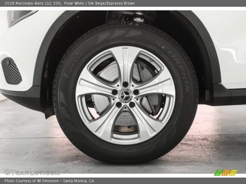 Polar White / Silk Beige/Espresso Brown 2018 Mercedes-Benz GLC 300