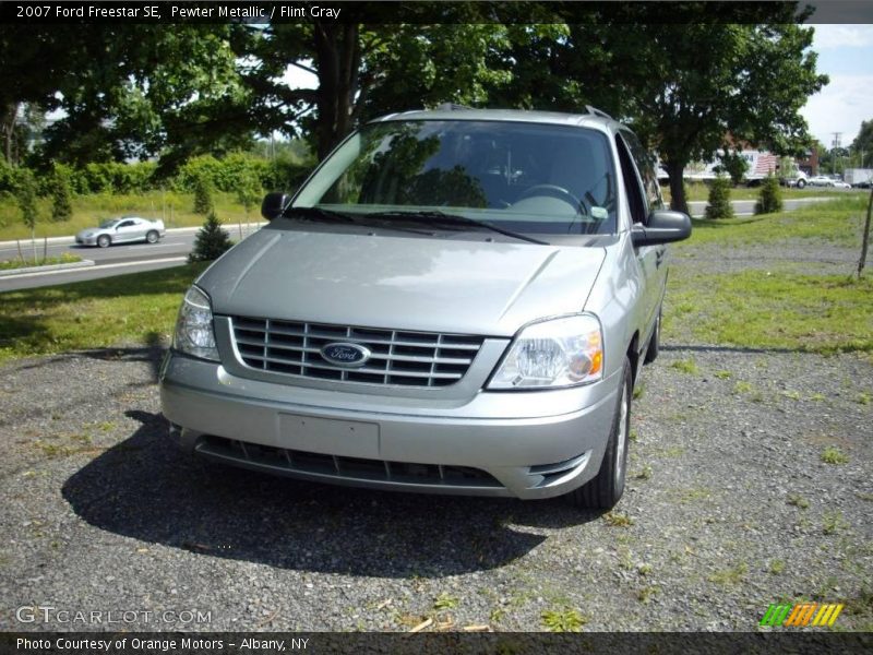 Pewter Metallic / Flint Gray 2007 Ford Freestar SE