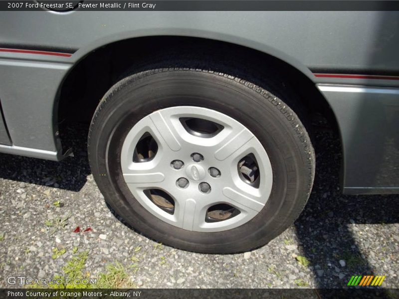Pewter Metallic / Flint Gray 2007 Ford Freestar SE