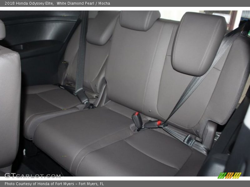 White Diamond Pearl / Mocha 2018 Honda Odyssey Elite