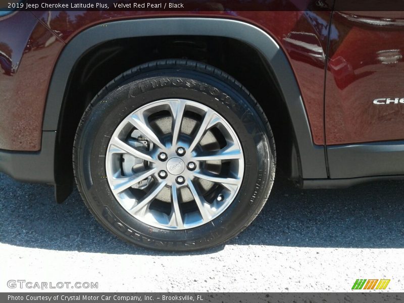 Velvet Red Pearl / Black 2019 Jeep Cherokee Latitude Plus