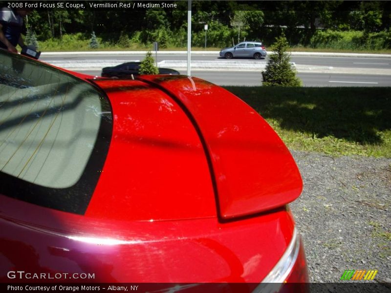 Vermillion Red / Medium Stone 2008 Ford Focus SE Coupe