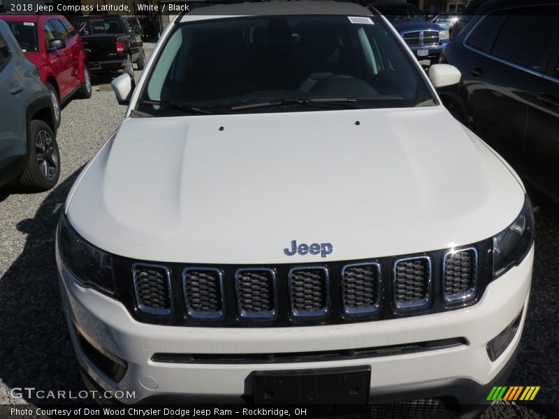 White / Black 2018 Jeep Compass Latitude