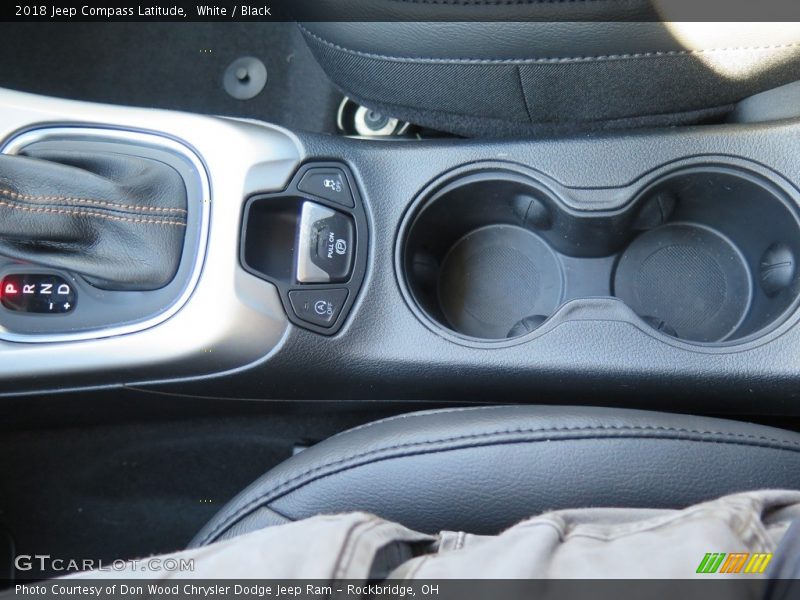 White / Black 2018 Jeep Compass Latitude