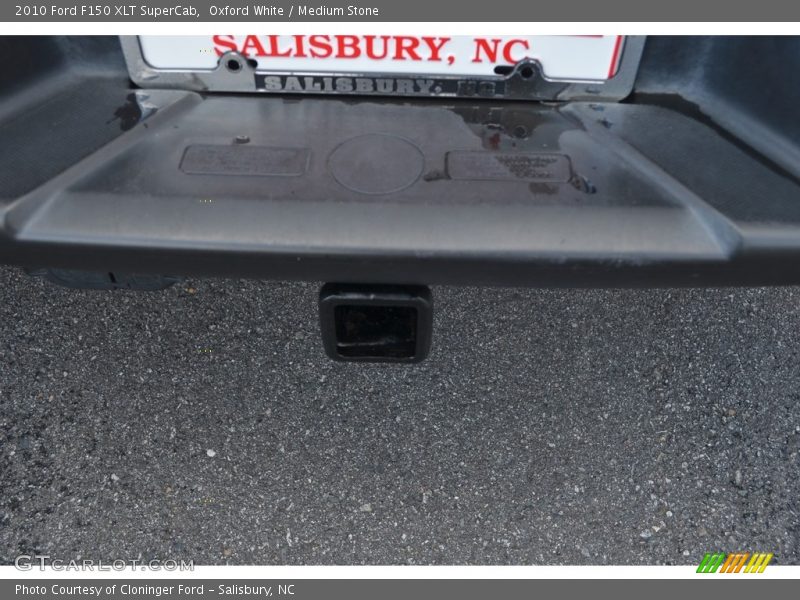 Oxford White / Medium Stone 2010 Ford F150 XLT SuperCab