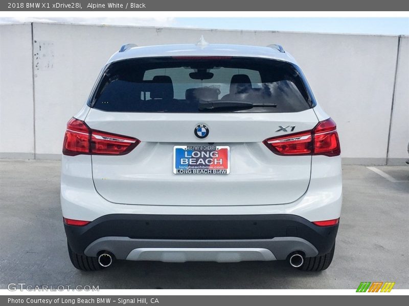 Alpine White / Black 2018 BMW X1 xDrive28i