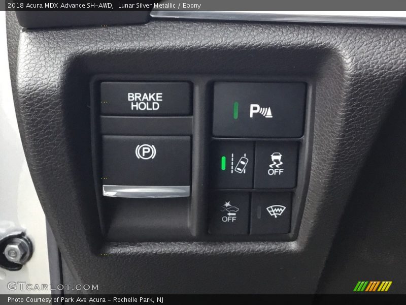 Controls of 2018 MDX Advance SH-AWD