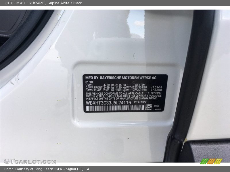 Alpine White / Black 2018 BMW X1 xDrive28i