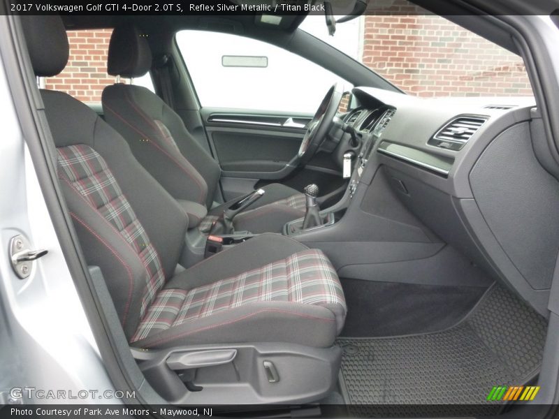 Reflex Silver Metallic / Titan Black 2017 Volkswagen Golf GTI 4-Door 2.0T S