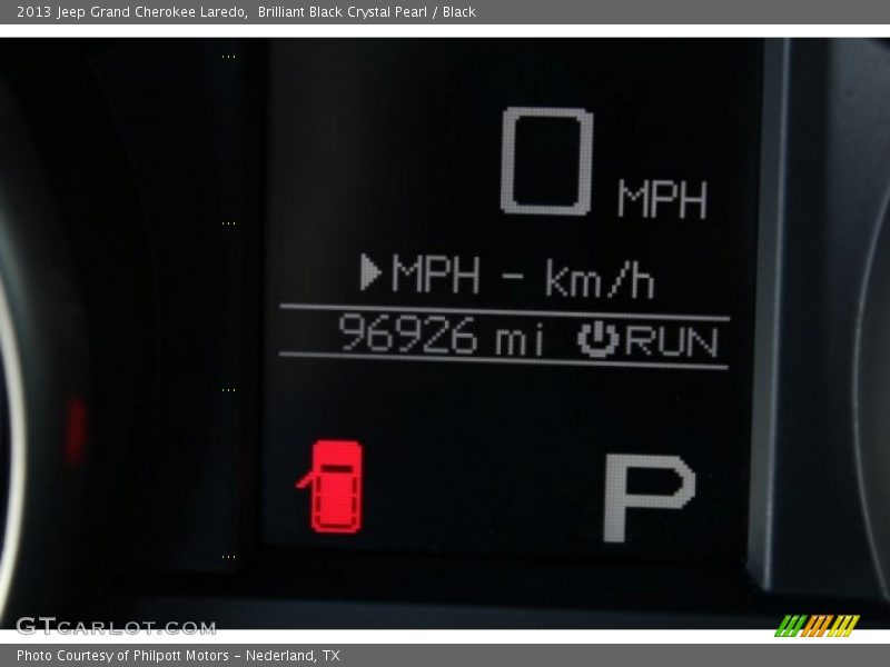 Brilliant Black Crystal Pearl / Black 2013 Jeep Grand Cherokee Laredo