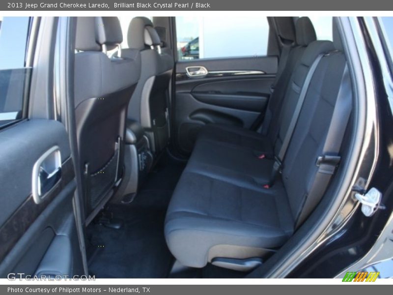 Brilliant Black Crystal Pearl / Black 2013 Jeep Grand Cherokee Laredo
