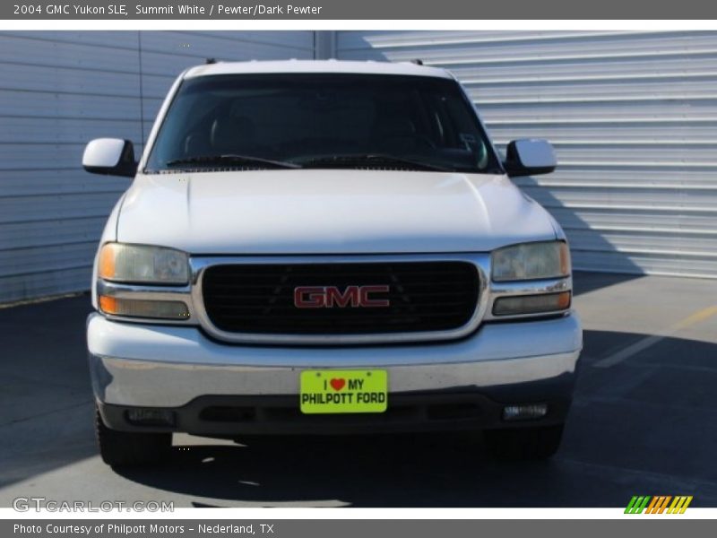 Summit White / Pewter/Dark Pewter 2004 GMC Yukon SLE