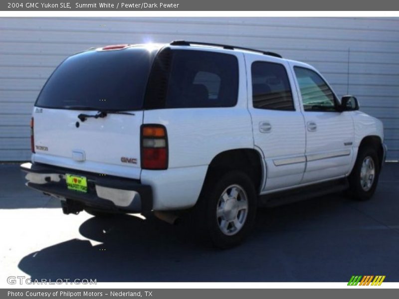 Summit White / Pewter/Dark Pewter 2004 GMC Yukon SLE