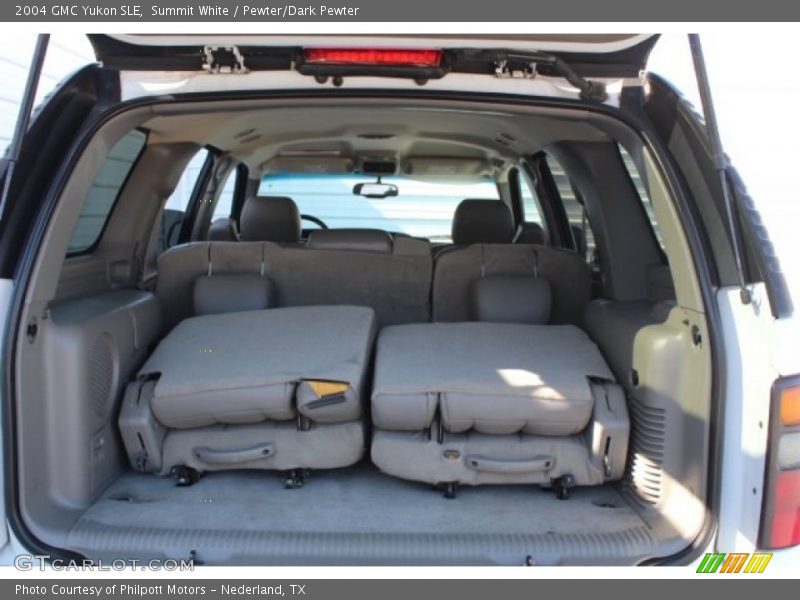 Summit White / Pewter/Dark Pewter 2004 GMC Yukon SLE