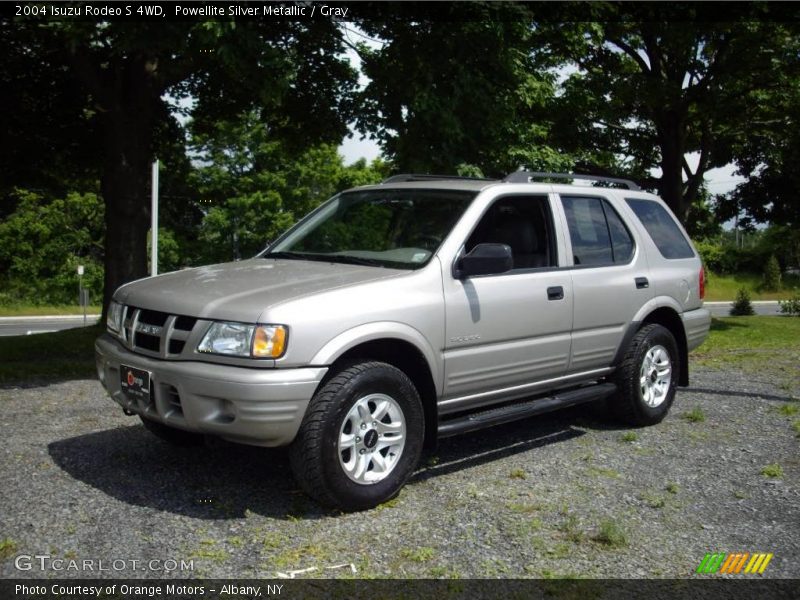 Powellite Silver Metallic / Gray 2004 Isuzu Rodeo S 4WD
