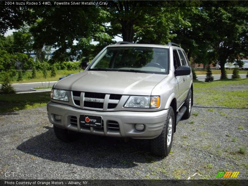 Powellite Silver Metallic / Gray 2004 Isuzu Rodeo S 4WD
