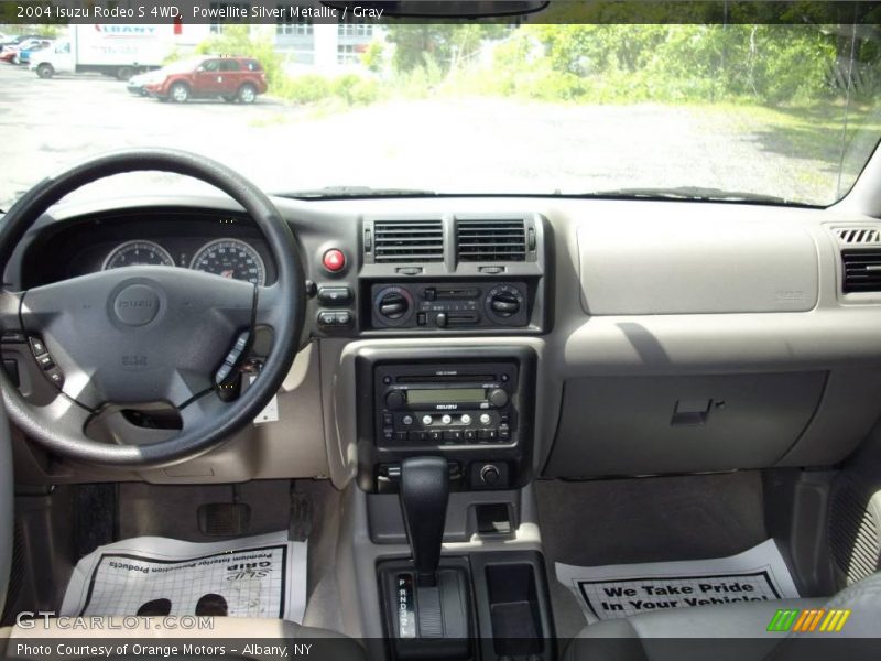 Powellite Silver Metallic / Gray 2004 Isuzu Rodeo S 4WD
