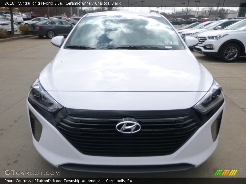 Ceramic White / Charcoal Black 2018 Hyundai Ioniq Hybrid Blue