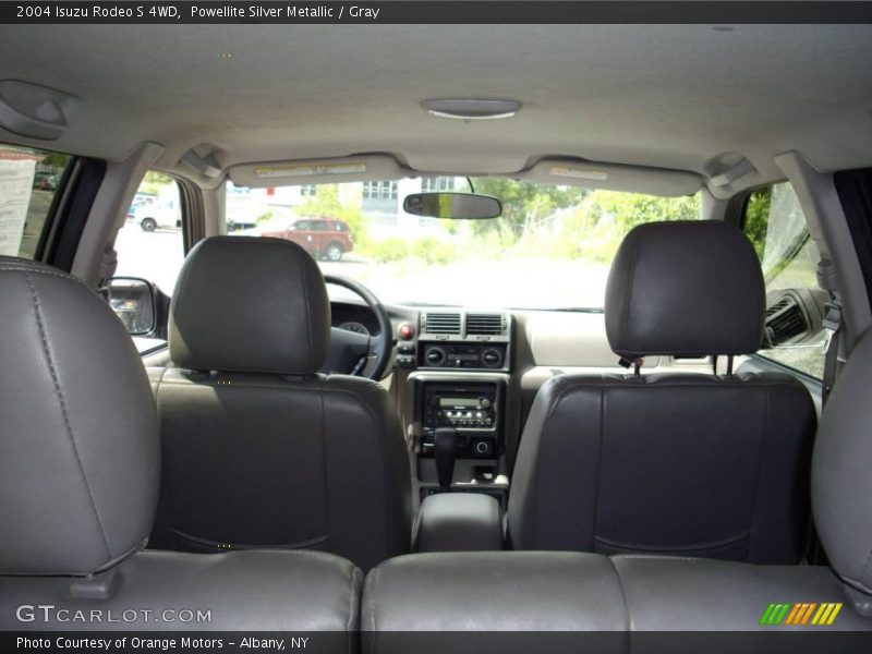 Powellite Silver Metallic / Gray 2004 Isuzu Rodeo S 4WD