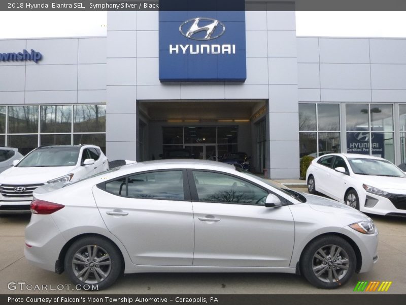 Symphony Silver / Black 2018 Hyundai Elantra SEL