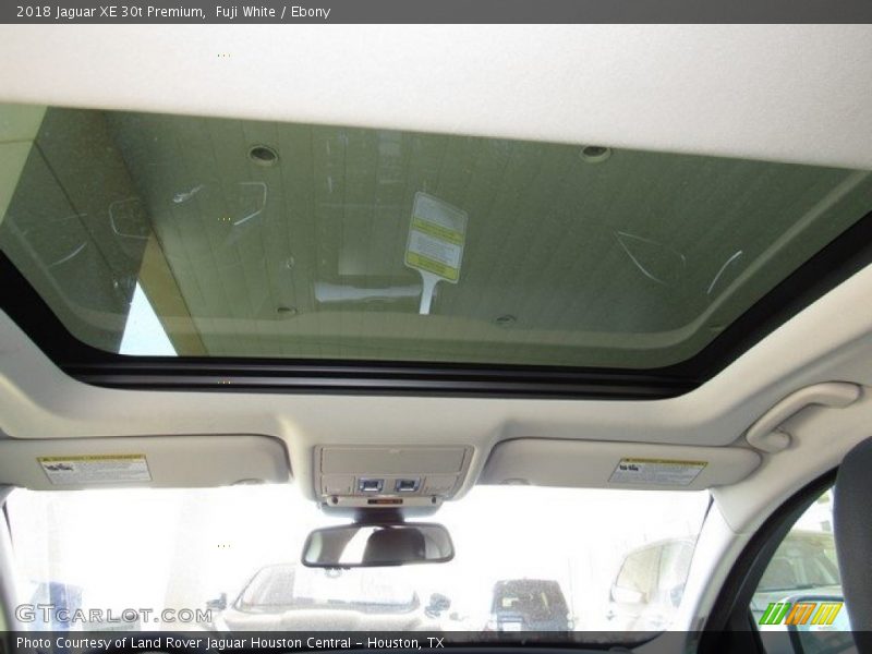 Fuji White / Ebony 2018 Jaguar XE 30t Premium