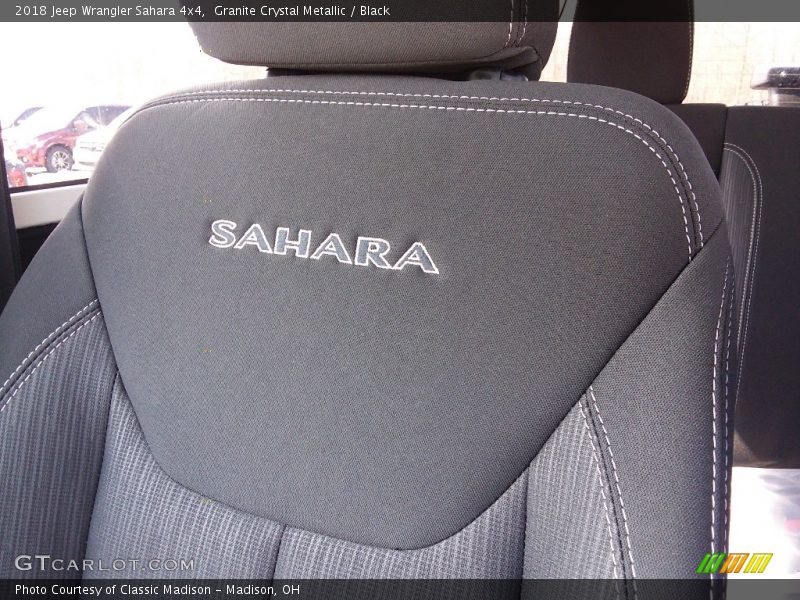 Granite Crystal Metallic / Black 2018 Jeep Wrangler Sahara 4x4