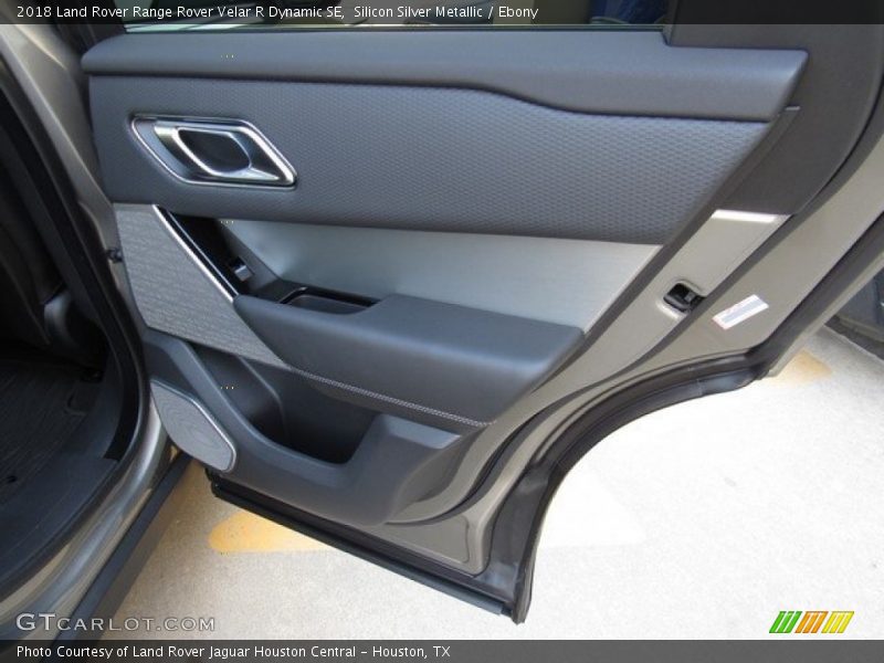 Silicon Silver Metallic / Ebony 2018 Land Rover Range Rover Velar R Dynamic SE