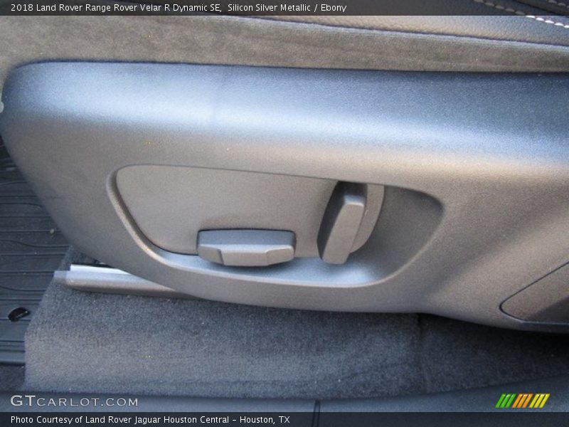 Silicon Silver Metallic / Ebony 2018 Land Rover Range Rover Velar R Dynamic SE