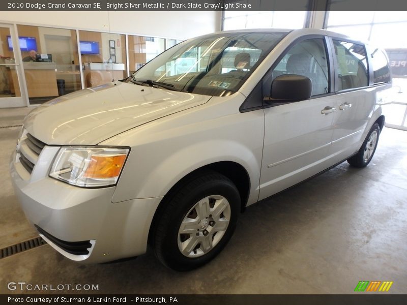 Bright Silver Metallic / Dark Slate Gray/Light Shale 2010 Dodge Grand Caravan SE