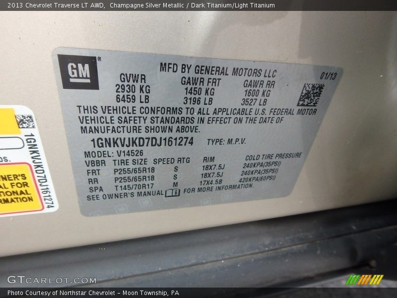Champagne Silver Metallic / Dark Titanium/Light Titanium 2013 Chevrolet Traverse LT AWD