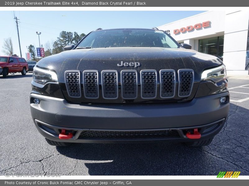 Diamond Black Crystal Pearl / Black 2019 Jeep Cherokee Trailhawk Elite 4x4