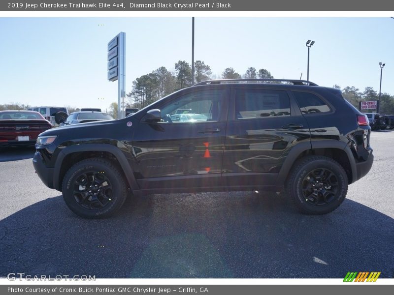 Diamond Black Crystal Pearl / Black 2019 Jeep Cherokee Trailhawk Elite 4x4