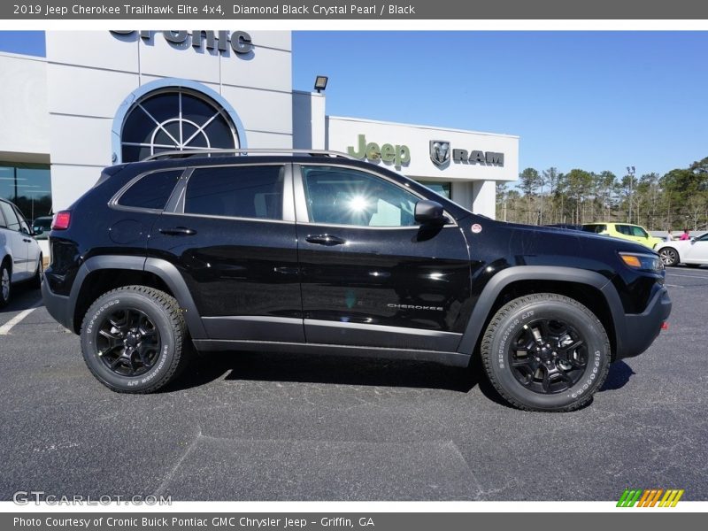 Diamond Black Crystal Pearl / Black 2019 Jeep Cherokee Trailhawk Elite 4x4
