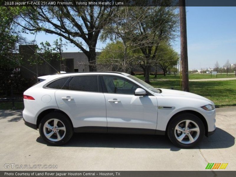 Yulong White Metallic / Latte 2018 Jaguar F-PACE 25t AWD Premium