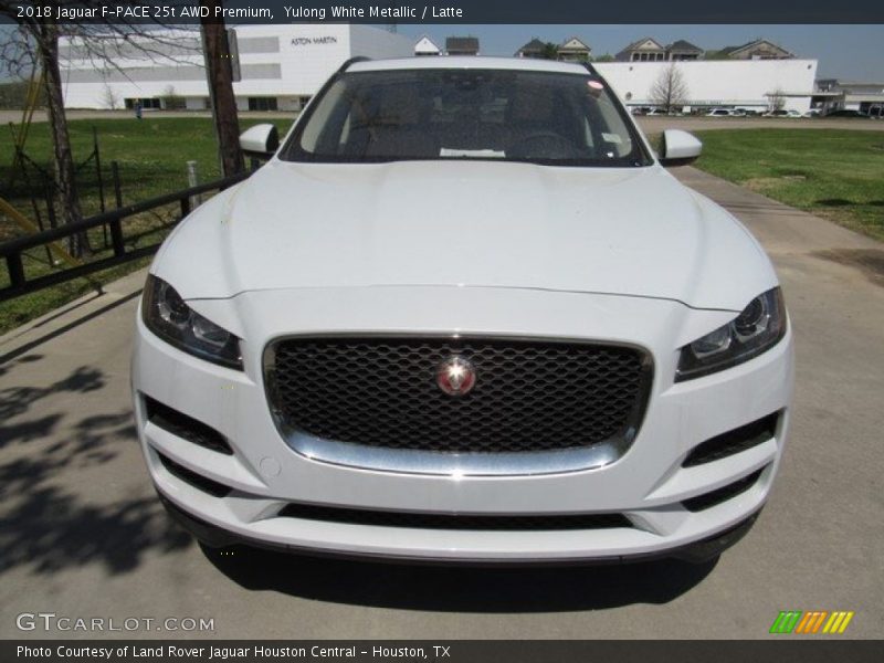 Yulong White Metallic / Latte 2018 Jaguar F-PACE 25t AWD Premium