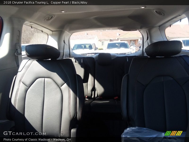 Copper Pearl / Black/Alloy 2018 Chrysler Pacifica Touring L