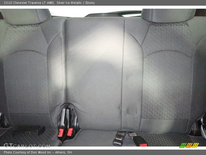Silver Ice Metallic / Ebony 2010 Chevrolet Traverse LT AWD