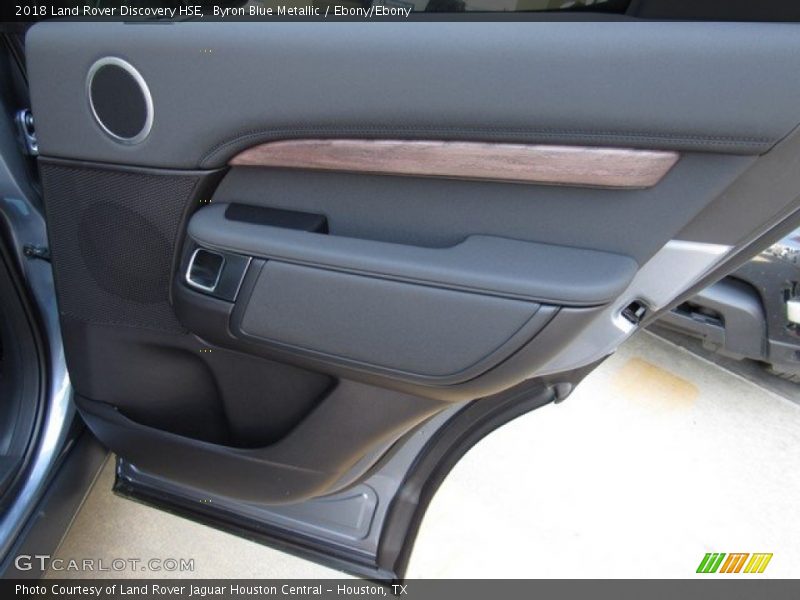 Byron Blue Metallic / Ebony/Ebony 2018 Land Rover Discovery HSE